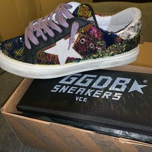 Golden goose sneaker